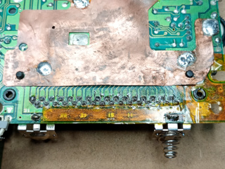 ポリイミドテープを貼る